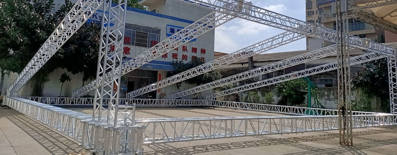 Estadio de aleación de aluminio